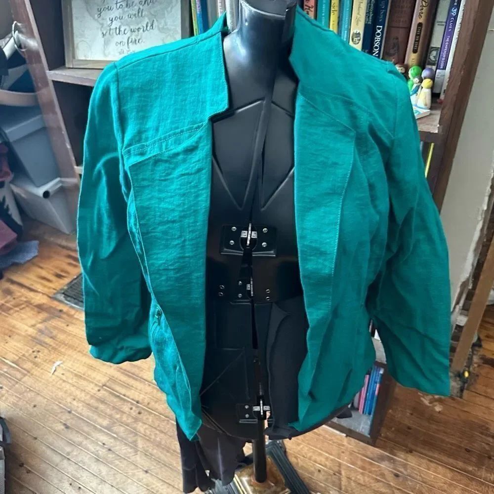 Chico’s green 0/S rayon nylon blend business casual jacket